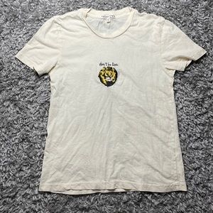 Future State lion t-shirt size XS